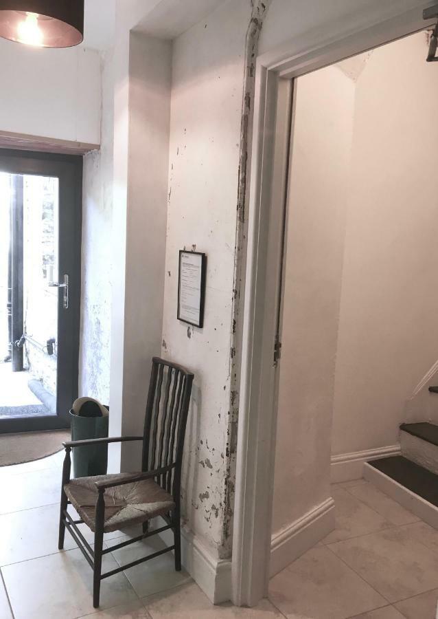 The Attic Apartment, Quay Street Studios קרדיגן מראה חיצוני תמונה